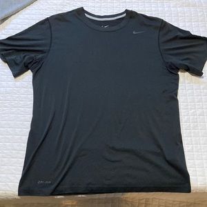 Nike Dri-Fit Tee. Black. Size M.
